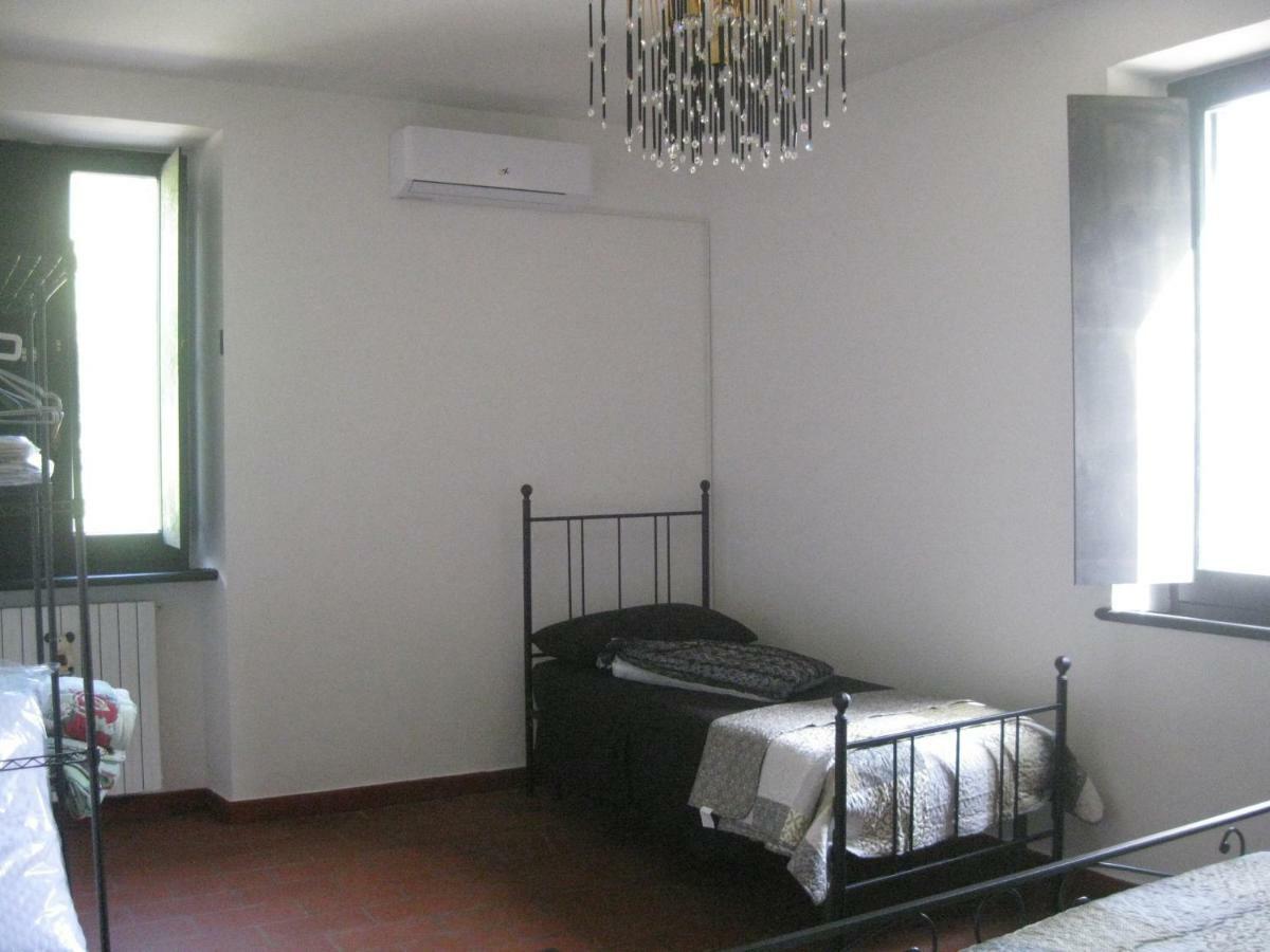 Alloggio Turistico Mooneyes Apartment Castiglione In Teverina Exterior photo